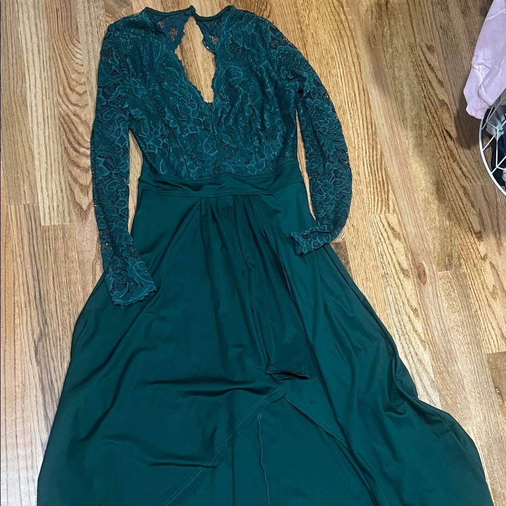 Elegant Green Lace Evening Dress